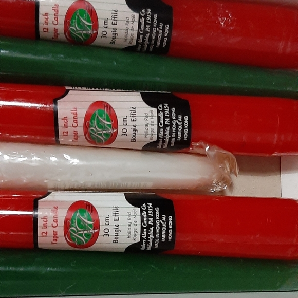 Robert Alan 12" Taper Candles Dark Green and Red - Picture 6 of 8